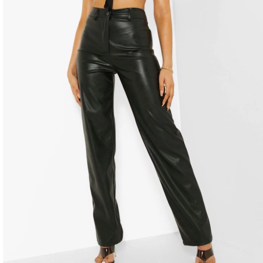 *BRAND NEW* Boohoo wide leg leather pants